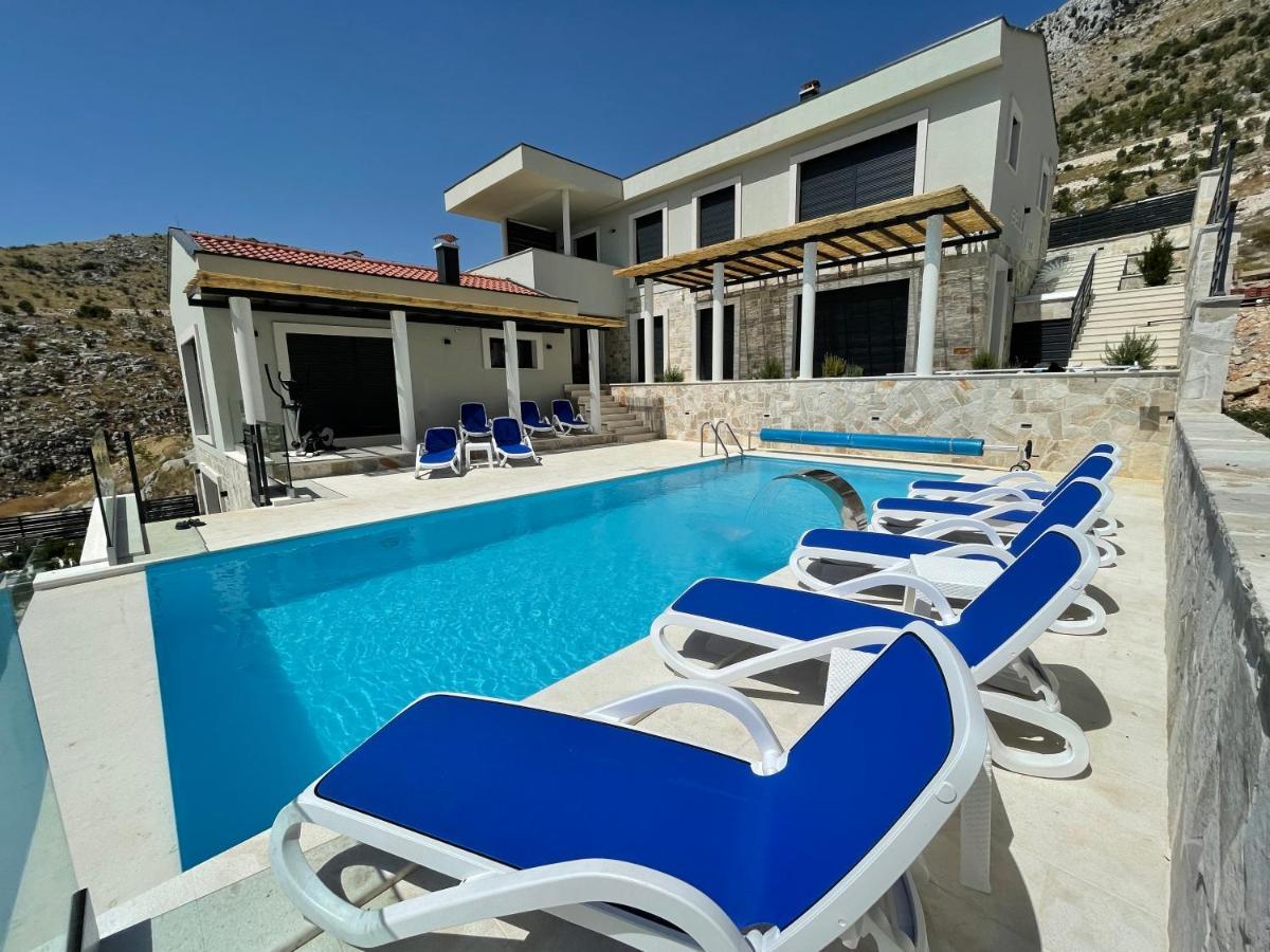 Bellavista Villa Ivanica Luaran gambar